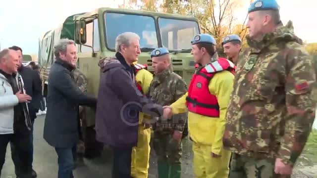 Berisha takon dhe falenderon ushtarakët në ndihmë të të përmbyturve