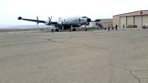 EC-121 (Lockheed Superconstellation) engines start at KCNO