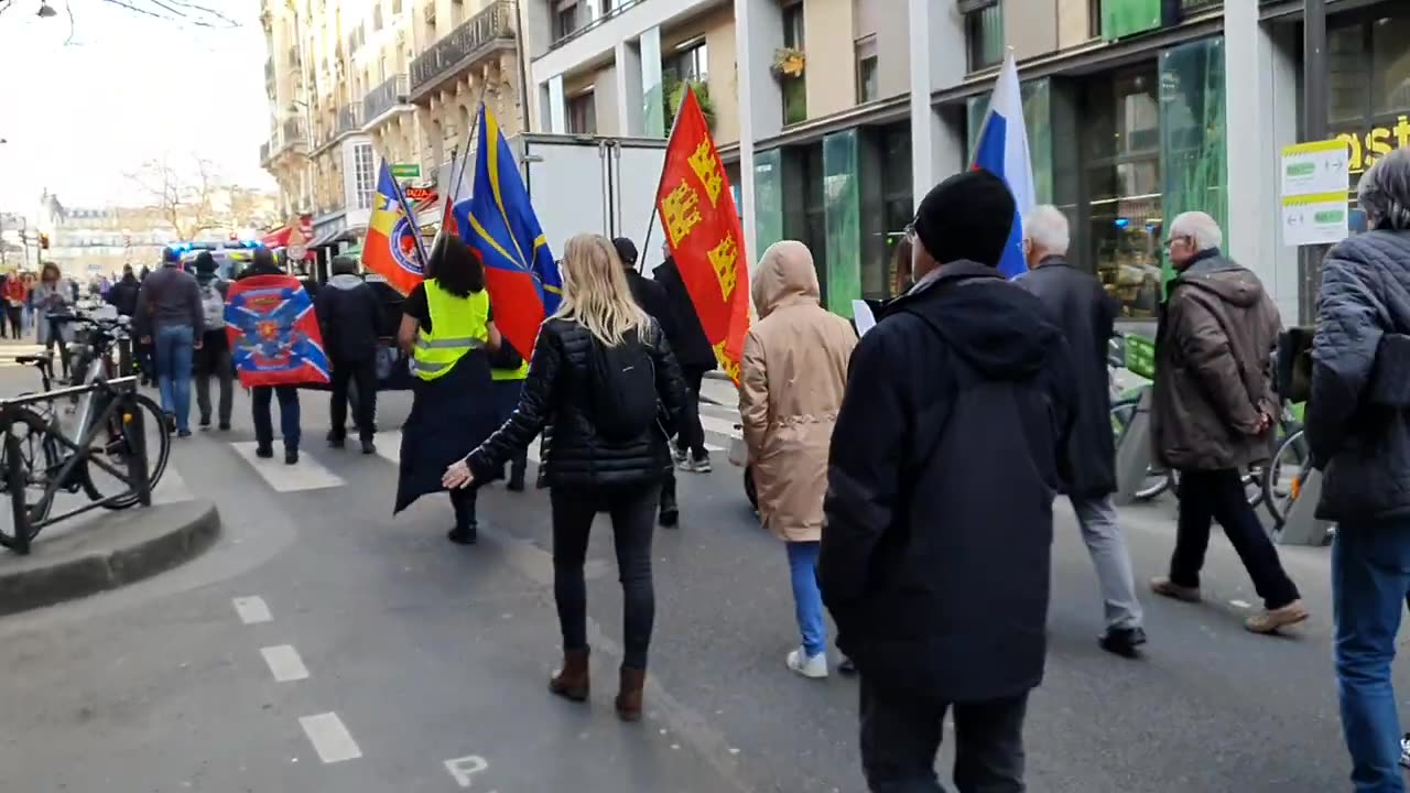 Paryż solidarny z Donbasem.