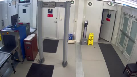 0972USCG00SouthTrailer_2021-01-06_04h00min01s303ms.mp4