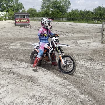 CRAZY DIRTBIKE IN REVERSE!