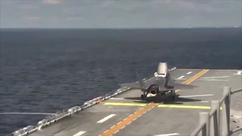 Joint Strike Fighter conducts first short takeoff vertical landing at sea