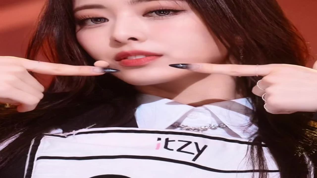 ITZY Idols Skin During Performance Vs Real Life