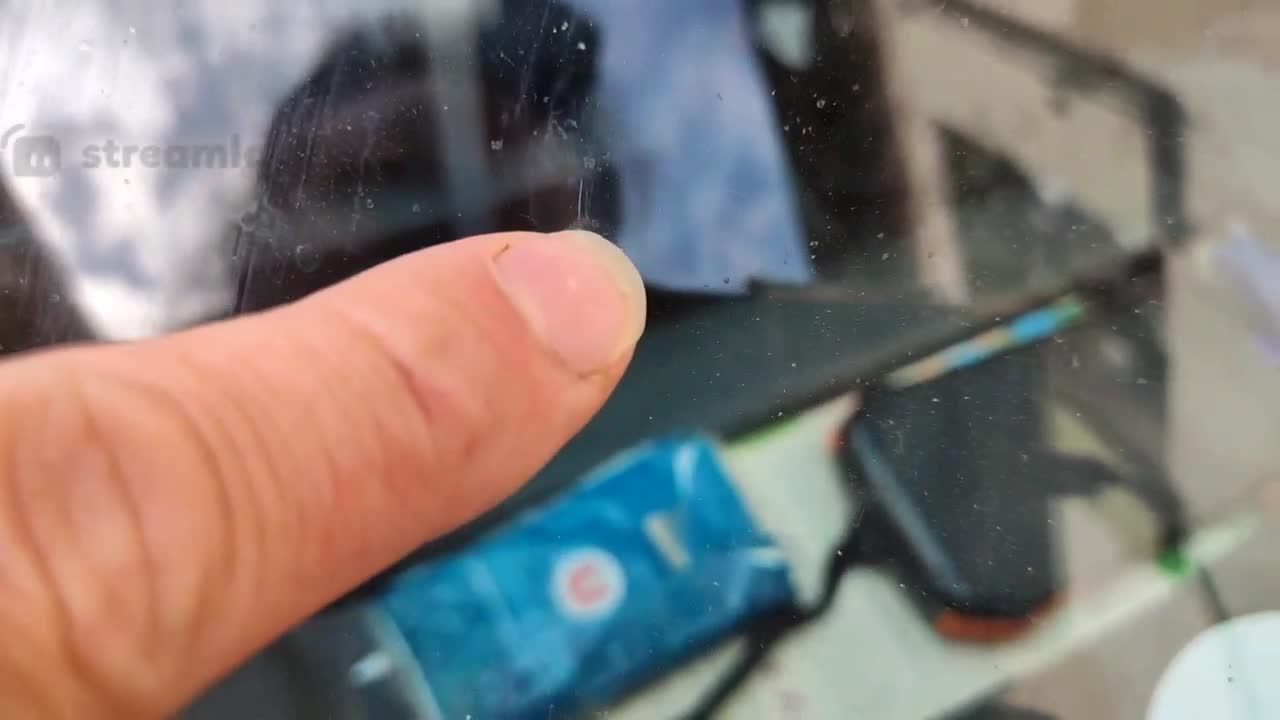 2022-05-25 (4) - vidage de bagnole - Twitch (720p)