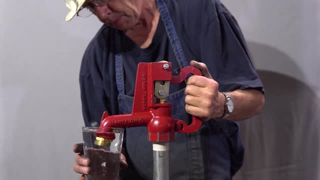 How to Fix a Leak out of the Nozzle - Any Flow, C-1000, and M-2000 Yard Hydrants