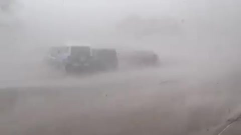 BREAKING: Extremely strong winds recorded in Lincoln, Nebraska amid reports of Tornado warning.