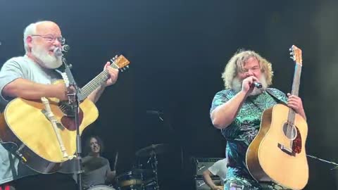 Tenacious D - Live in Milwaukee