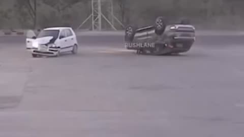 Ford Endeavour accident funny