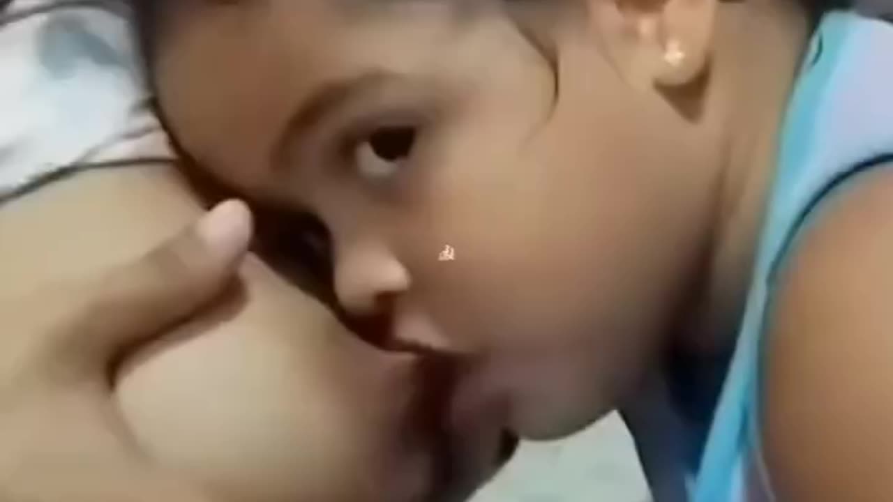 Child drink milk | fresh milk from boobs