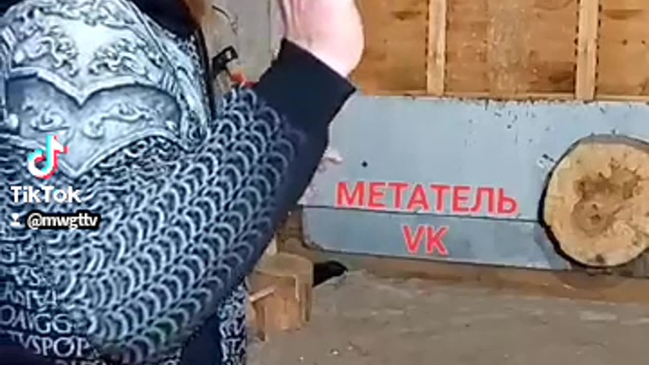 Crazy Russian Knifethrow