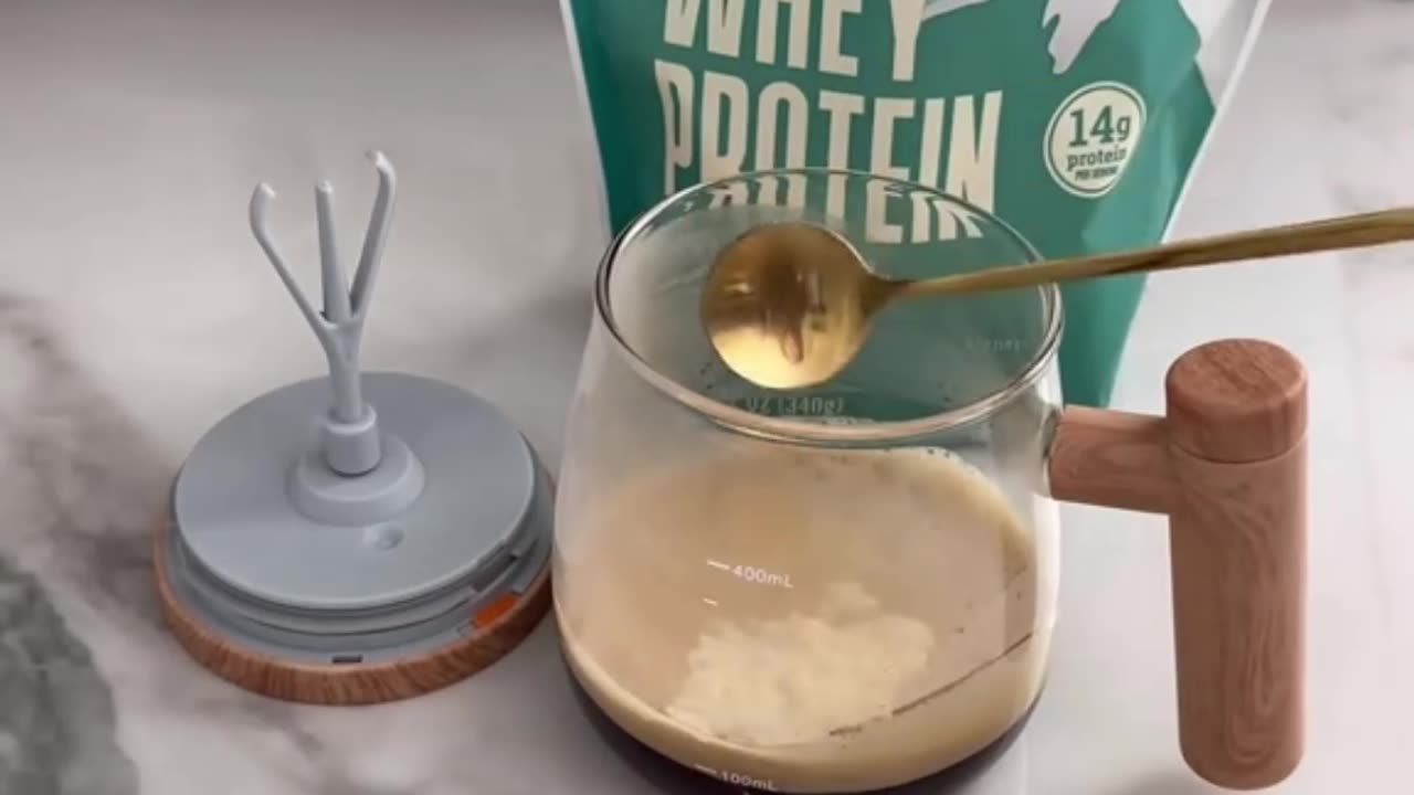 Self Stirring Mug with Lid