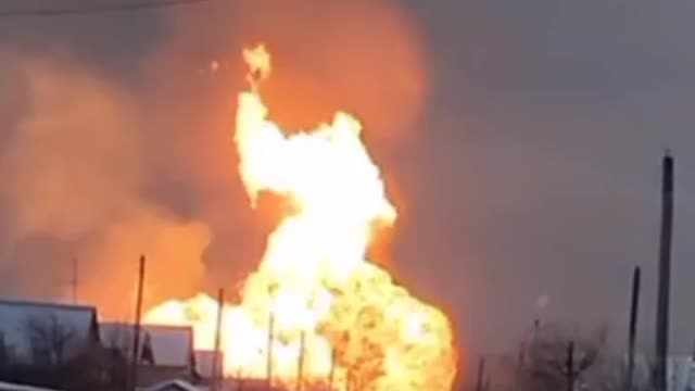 3 people killed, 1 injured after natural gas pipeline explodes in Western Russia