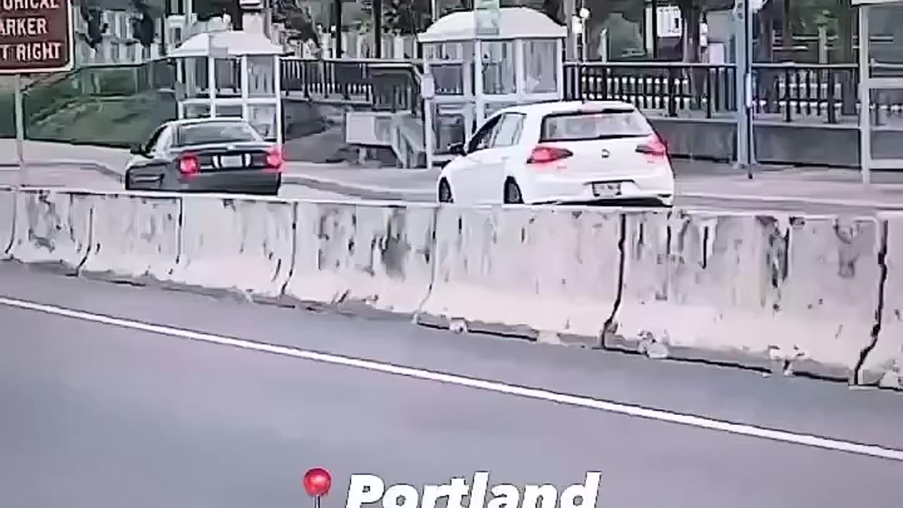 The world is going crazy !!! 😳😲😨