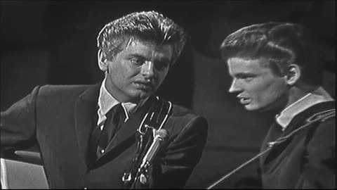 Everly Brothers-All I Have To Do Is Dream (Live) HQ