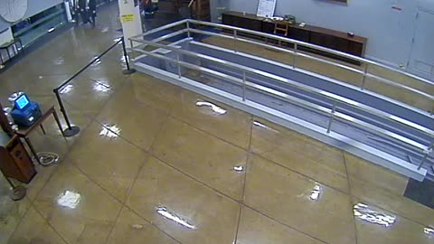 3064RHOBG3SubwayScreening_2021-01-06_20h00min01s437ms.mp4