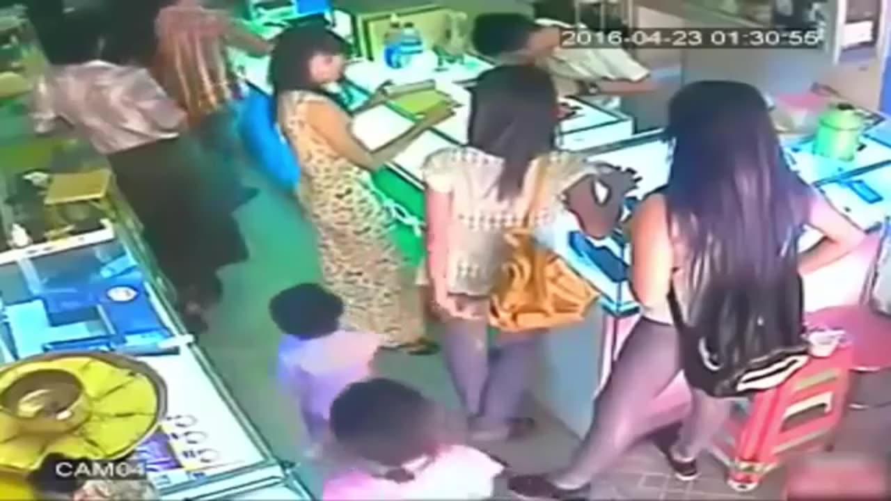 Shame On This - CCTV Camera Caught Stealing #rumble #viral