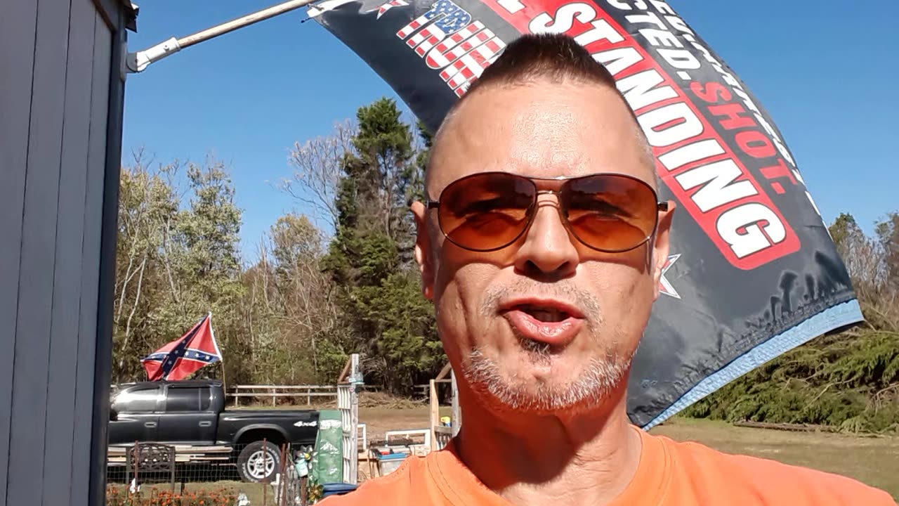 Trump flags fly'n Rebel flags fly'n