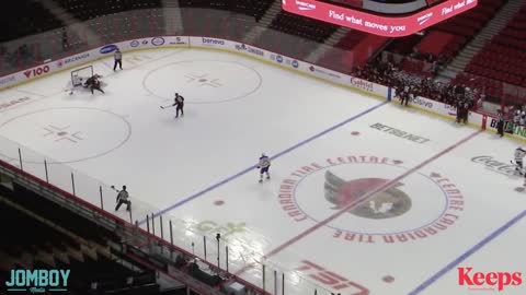 Hockey players go one on one while their teammates fight, a breakdown