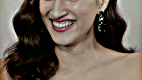 Hollywood heroine😍 vs Bollywood heroine🥰🥵