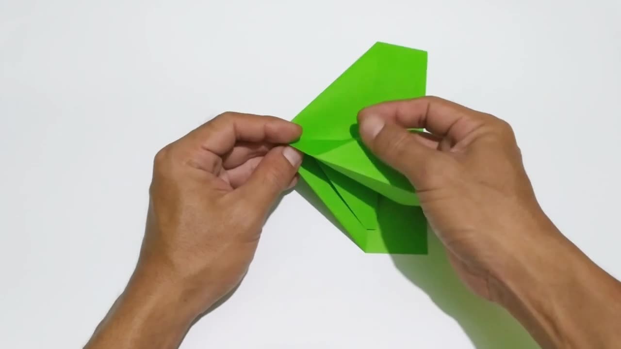 AIRCRAFT ORIGAMI