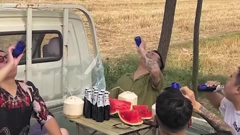 A small pool in the back of a truck!