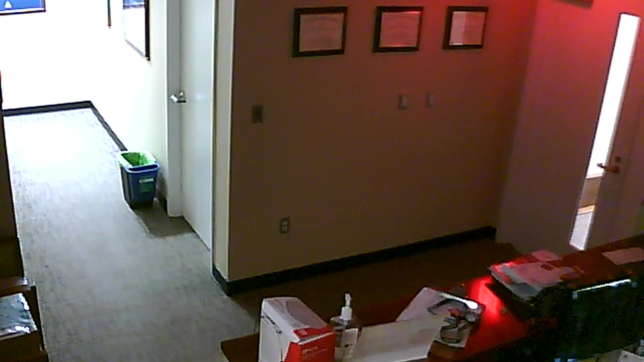 8027FCOB05Suite520AOC-OSPLobby_2021-01-06_00h20min00s760ms.mp4