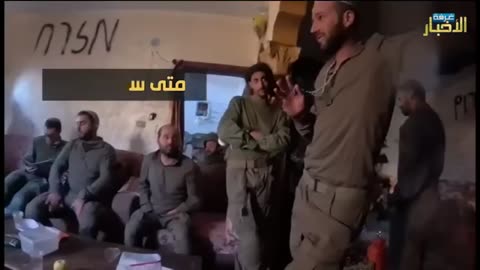 بشكلٍ هستيري يحتفلُ الجنود الصهاينة بعدَ تسريحِهم ومغادرتِهم المهام العسكرية في قطاع غزة