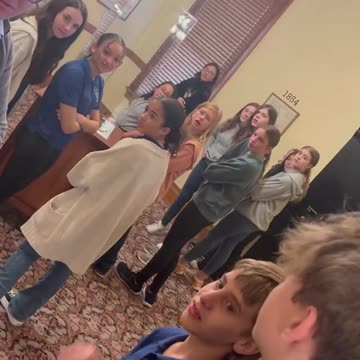 KARI LAKE IS THE REAL GOVERNOR !