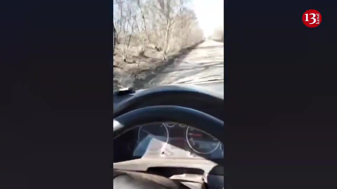 Russians fire missiles at Ukrainian volunteers’ car moving in Bakhmut - Difficult moments