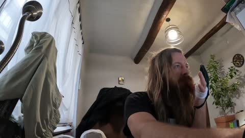 2022-12-13 (6) - Qui ? (live parallèle) - Twitch Meutemediatique