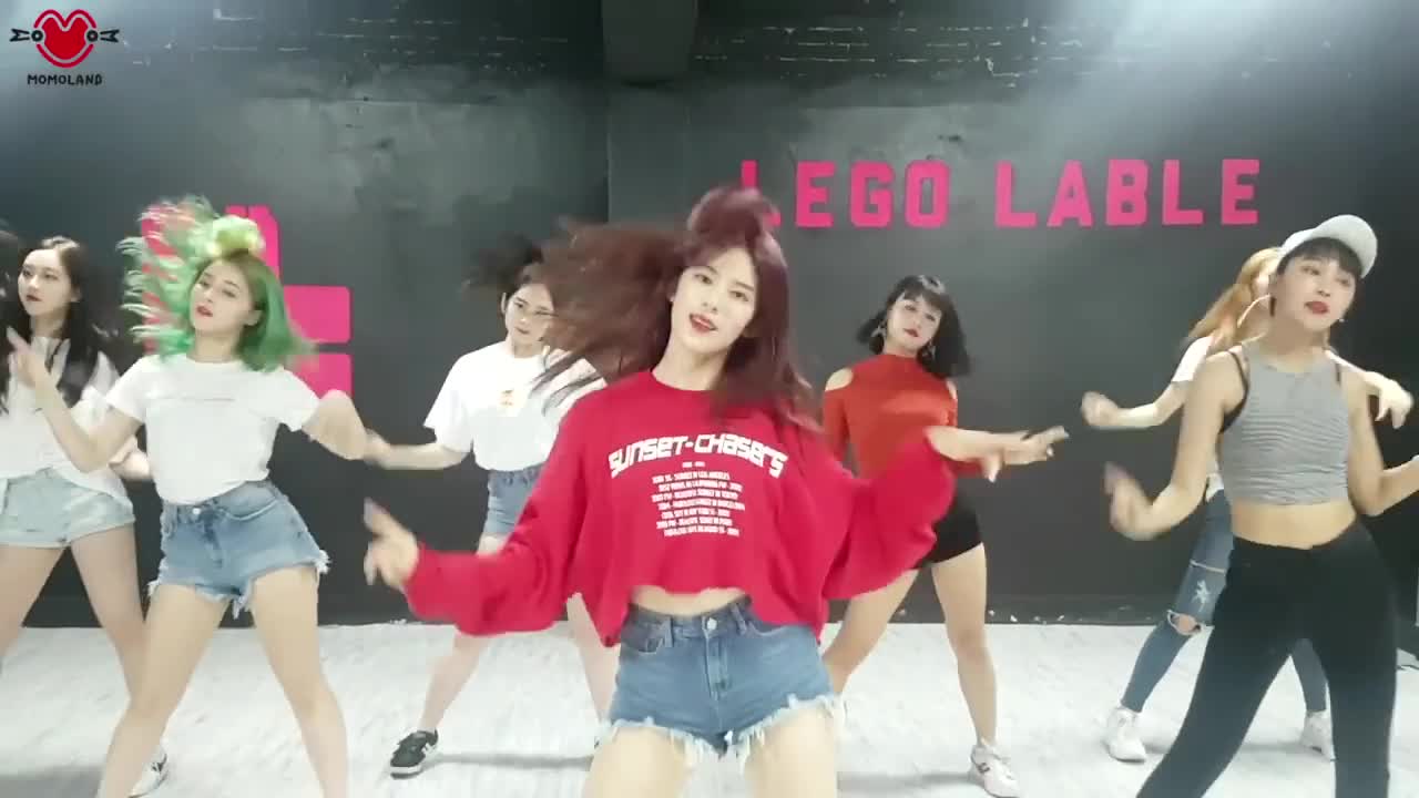 MOMOLAND - 'BAAM' Moving Dance Practice_1