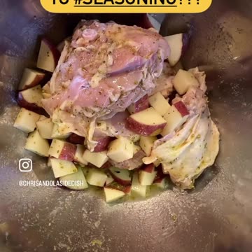 SEASONING CHICKEN AND POTATO