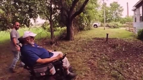 Neighbor Keeps Expanding Into Disabled Veteran's Yard Until He Finally Gets