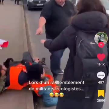 One man mountain dealing with eco terrorists blocking the roads in France 😂