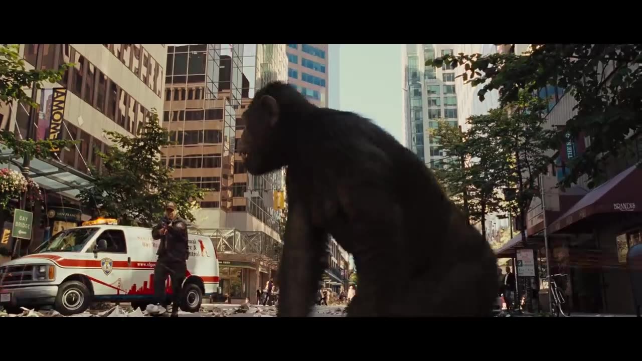 Rise of the Planet of the Apes 2011 - San Francisco Attack Scene