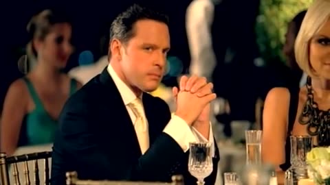 Luis Miguel - Si Tu Te Atreves (Video Oficial)