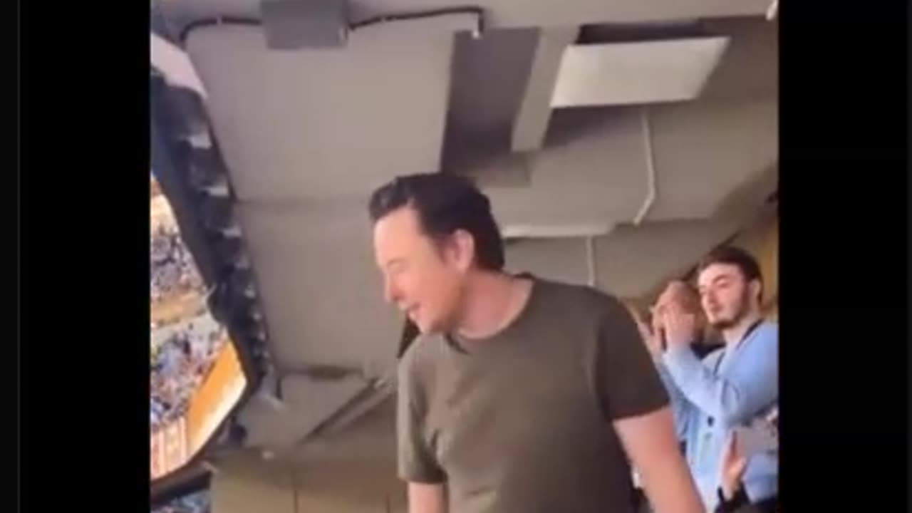 ELON MUSK (Double) caught on video with a Silicone MASK