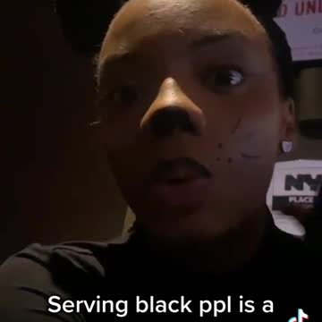 Black waitress says that serving black people sucks