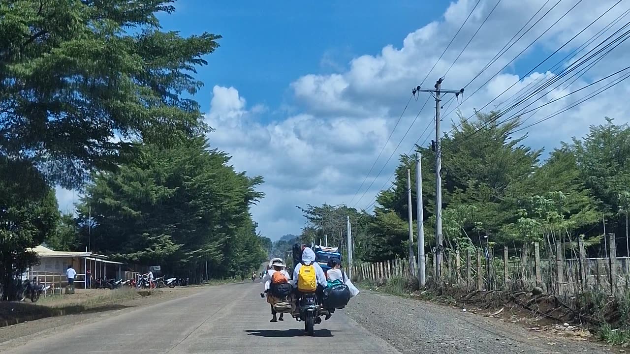 “Skylab” Only in the Philippines!!