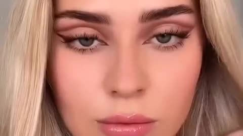 Eyes makeup Totorial you must try