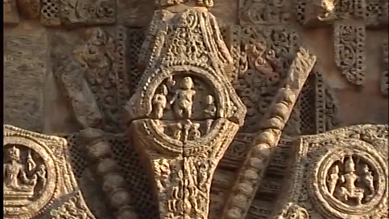 The Sculpture of India - Konarak - The Sun God's Chariot