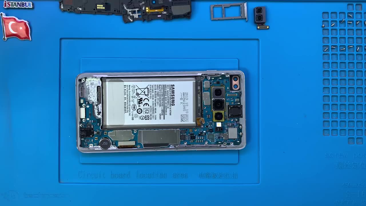 You can watch how to replace the Samsung Galaxy S10 + screen with this video.