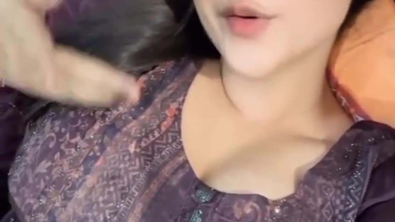 Tik tok Trending girl viral dance video