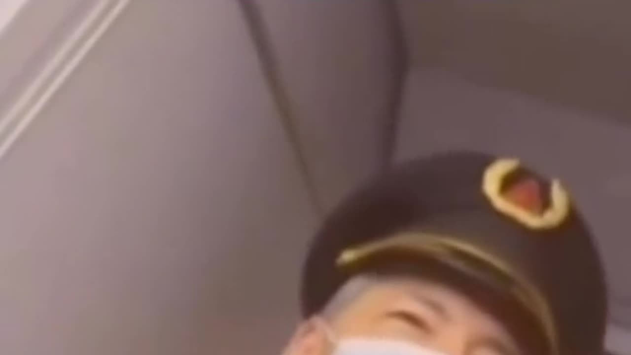 Delta pilot exposes goverment secrets about flat earth