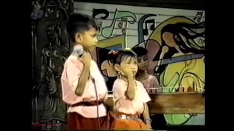 ក្រុមគ្រួសារ នាង ខាត់ សុឃីម 1993