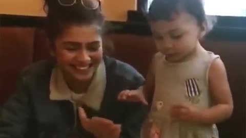 Zendaya’s niece jacked her food 😂