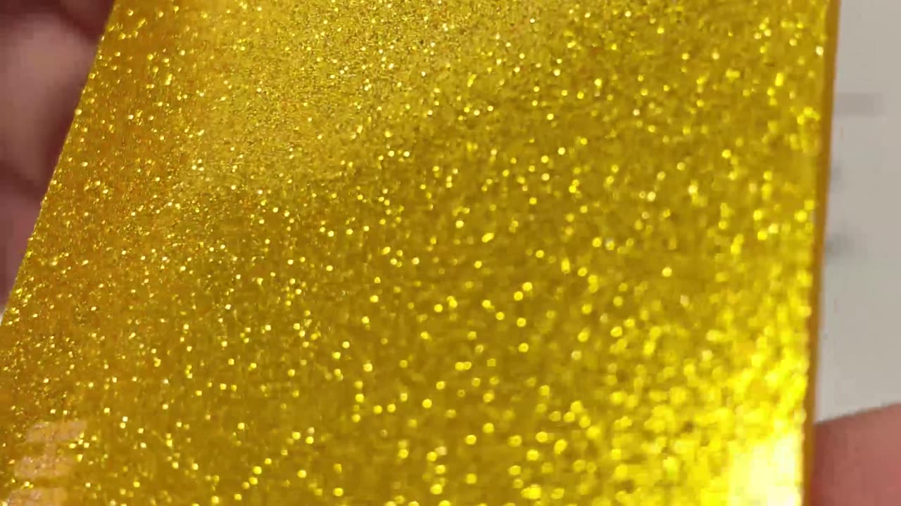 Sparkling Elegance: Unleash the Beauty of Glitter Gold!