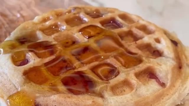 Bacon waffles 😮💨 #grubspot #bacon #waffles #breakfast #food #foodtiktok