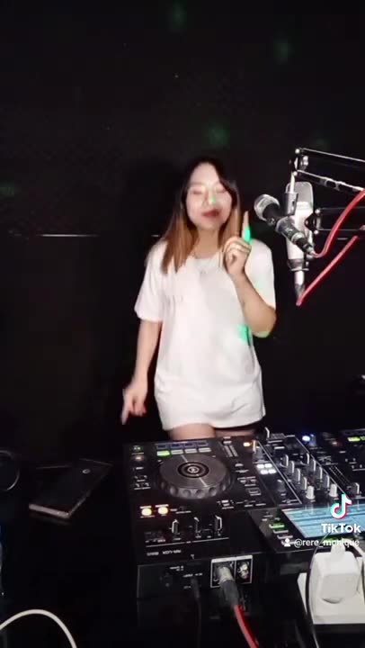 Alkohol Berkata Aku Haram, Kalau Haus Amer Sayang