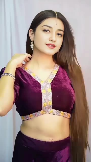 Beutiful lady #beutiful#ehatsappstatus#lady#lovely